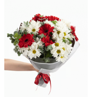 Beyaz Bukette Beyaz Papatya ve Kırmızı Gerbera